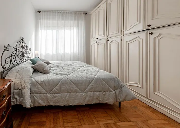 H11 Lux Ariston - Centro *