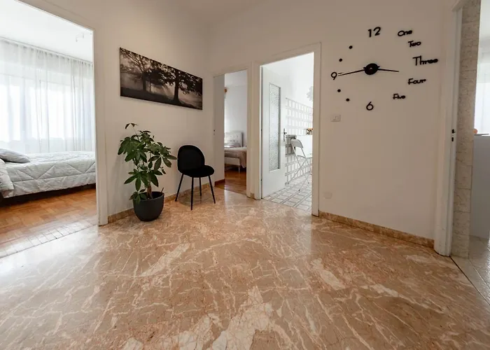 H11 Lux Ariston - Centro Daire Sanremo